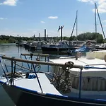 Huize Mesch Bed and Breakfast