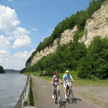 ベッド・アンド・ブレックファスト Huize Mesch