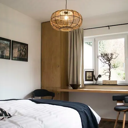 Huize Mesch Bed & Breakfast *