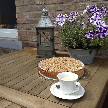 Huize Mesch Bed & Breakfast 3*